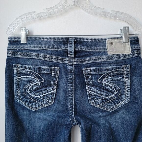 Silver JEANS Co. Distressed Twisted Capri Low Rise Medium Wash Denim Size 28 - Picture 4 of 11
